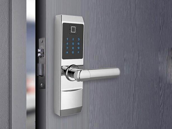 月湖24小时上门开锁公司