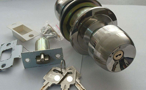 月湖24小时上门开锁公司