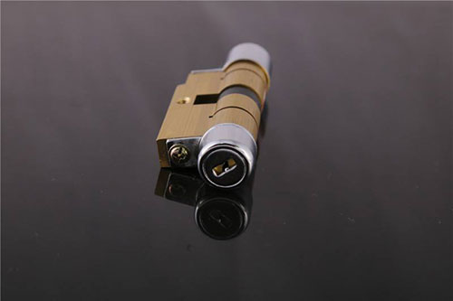 月湖24小时上门开锁公司