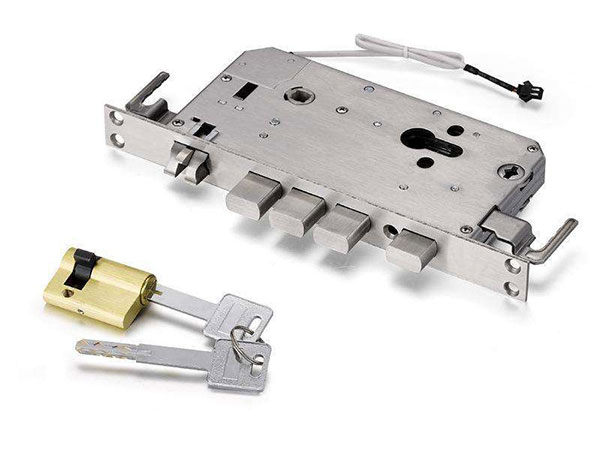 月湖24小时上门开锁公司